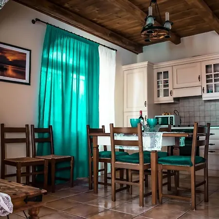Villa Niriides Old Listing